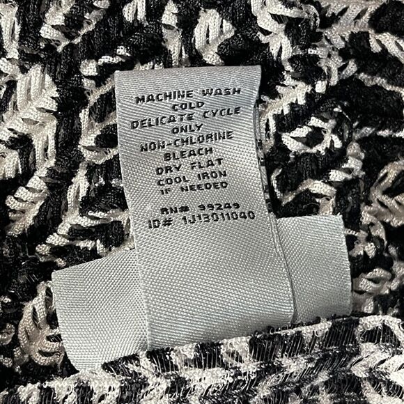 Maggie Barnes for Catherines 3X-Large Shark-Bite Top Dolman Sleeves Scoop Neck - Picture 9 of 9